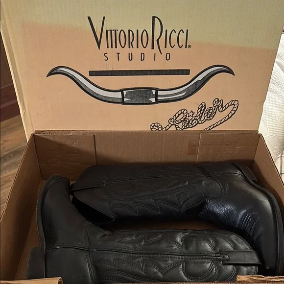 Vittorio Ricci Studio Black Leather Cowboy Boots. Size 8M. - Picture 2 of 12